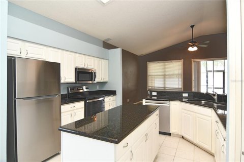 Casa en alquiler en Wesley Chapel, Florida, 3 dormitorios, 189.71 m2 № 1899592 - foto 12