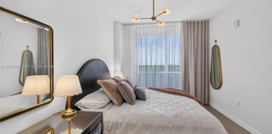 Condominio en Miami, Florida, 1 dormitorio № 2186136