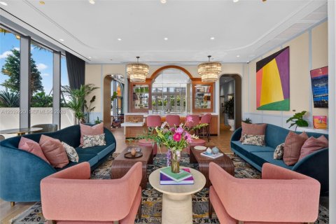 Condominio en venta en Miami, Florida, 1 dormitorio, 59.27 m2 № 2186136 - foto 28
