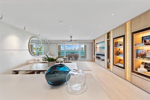 Copropriété à vendre à Miami Beach, Floride: 3 chambres, 185.8 m2 № 1968754 - photo 2