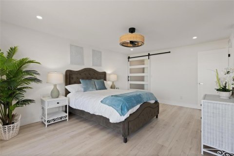 Condo in Clearwater, Florida, 2 bedrooms № 2383371 - photo 19