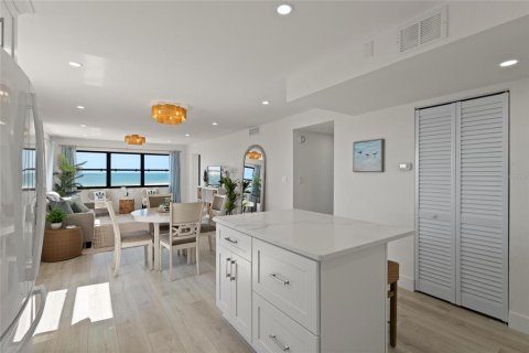 Condo in Clearwater, Florida, 2 bedrooms № 2383371 - photo 7