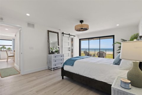 Condo in Clearwater, Florida, 2 bedrooms № 2383371 - photo 18
