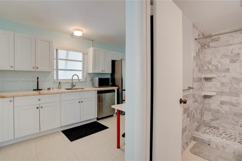House in Key Largo, Florida 3 bedrooms № 1385776 - photo 28