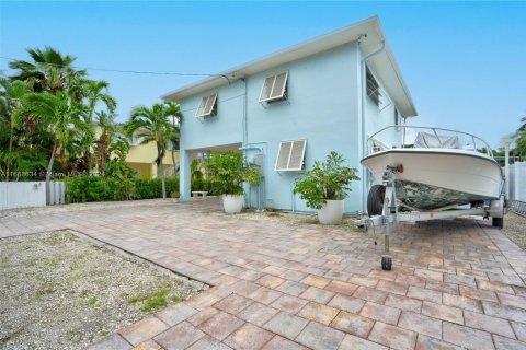 House in Key Largo, Florida 3 bedrooms № 1385776 - photo 11