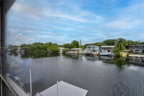 House in Key Largo, Florida 3 bedrooms № 1385776 - photo 20
