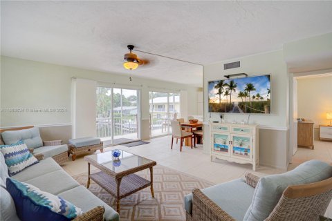 House in Key Largo, Florida 3 bedrooms № 1385776 - photo 5