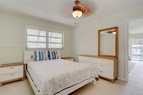 House in Key Largo, Florida 3 bedrooms № 1385776 - photo 19