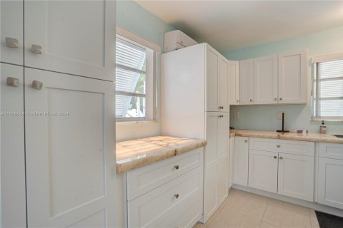 House in Key Largo, Florida 3 bedrooms № 1385776 - photo 27