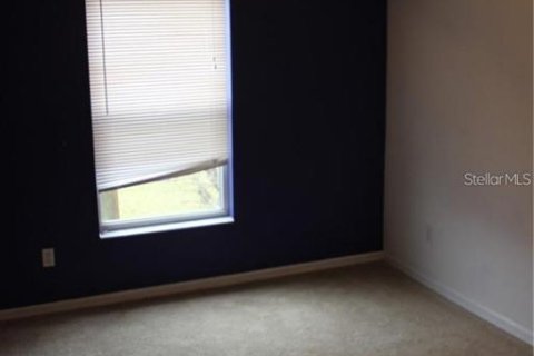 Townhouse in Oviedo, Florida 4 bedrooms, 169.83 sq.m. № 2113224 - photo 8
