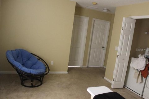 Townhouse in Oviedo, Florida 4 bedrooms, 169.83 sq.m. № 2113224 - photo 6