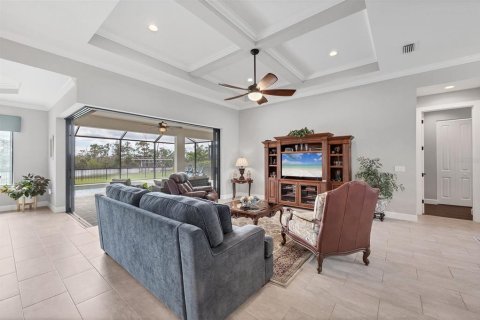 House in Port Charlotte, Florida 3 bedrooms, 189.24 sq.m. № 2131900 - photo 7