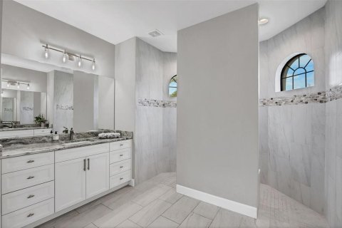 House in Port Charlotte, Florida 3 bedrooms, 189.24 sq.m. № 2131900 - photo 23