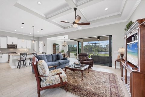 House in Port Charlotte, Florida 3 bedrooms, 189.24 sq.m. № 2131900 - photo 8