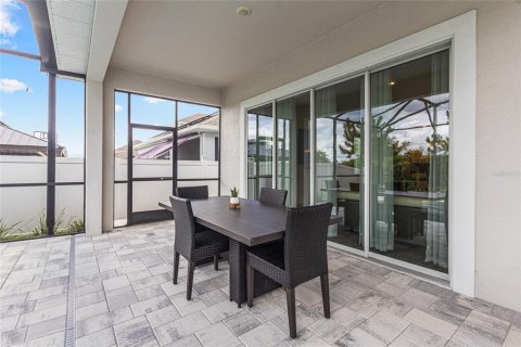 House in Winter Garden, Florida 5 bedrooms, 299.52 sq.m. № 1765554 - photo 6