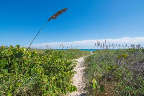 Condo in Hutchinson Island South, Florida, 3 bedrooms № 1962170 - photo 20
