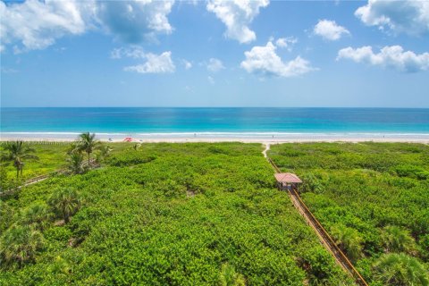 Condo in Hutchinson Island South, Florida, 3 bedrooms № 1962170 - photo 9