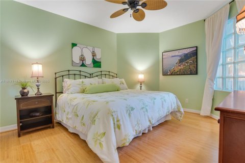 Condo in Hutchinson Island South, Florida, 3 bedrooms № 1962170 - photo 29