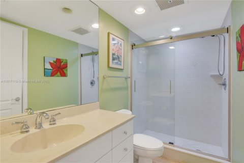 Condo in Hutchinson Island South, Florida, 3 bedrooms № 1962170 - photo 30