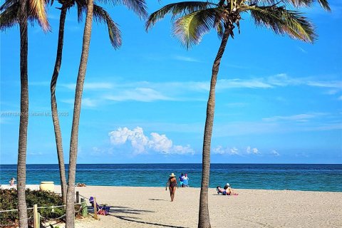 Condo à Hollywood, Floride, 1 chambre  № 2022885