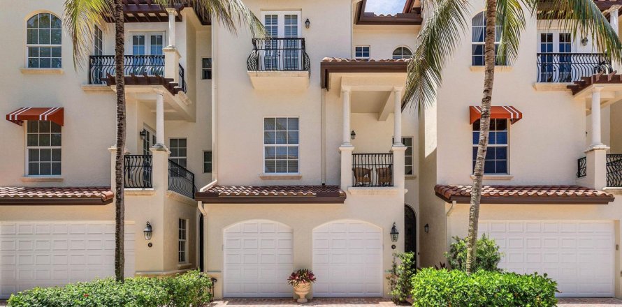 Adosado en Palm Beach Gardens, Florida 3 dormitorios, 286.79 m2 № 2154636