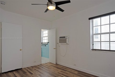 Apartamento en alquiler en Miami Beach, Florida, 2 dormitorios, 909.7 m2 № 1955290 - foto 11