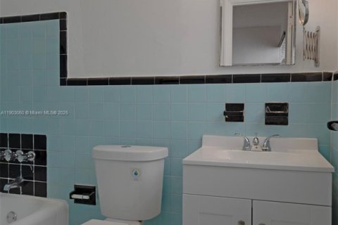 Apartamento en alquiler en Miami Beach, Florida, 2 dormitorios, 909.7 m2 № 1955290 - foto 13