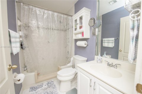 Villa ou maison à vendre à Homestead, Floride: 4 chambres, 220.55 m2 № 1745824 - photo 25