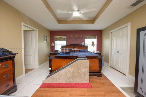 Villa ou maison à vendre à Homestead, Floride: 4 chambres, 220.55 m2 № 1745824 - photo 15