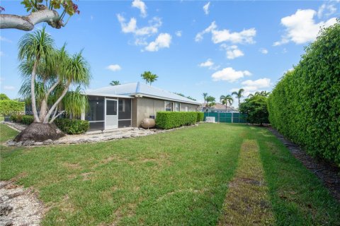 Villa ou maison à vendre à Homestead, Floride: 4 chambres, 220.55 m2 № 1745824 - photo 30