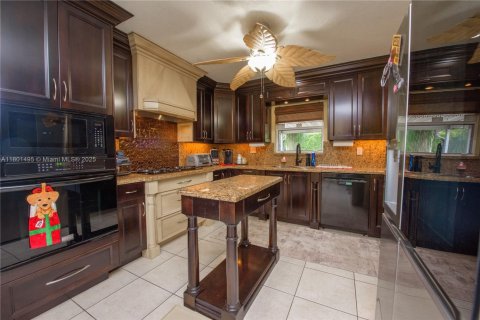 Villa ou maison à vendre à Homestead, Floride: 4 chambres, 220.55 m2 № 1745824 - photo 4
