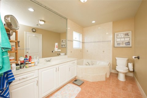 Villa ou maison à vendre à Homestead, Floride: 4 chambres, 220.55 m2 № 1745824 - photo 16