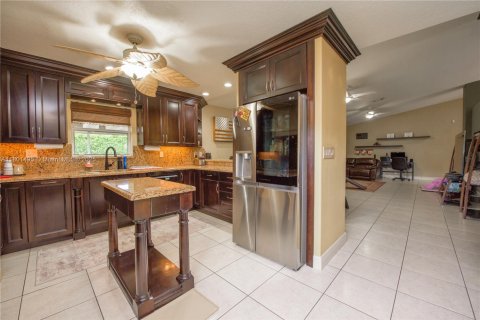 Villa ou maison à vendre à Homestead, Floride: 4 chambres, 220.55 m2 № 1745824 - photo 2