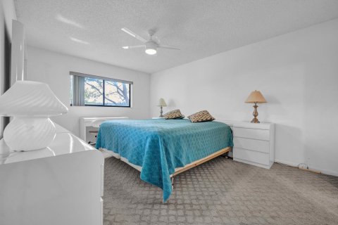 Condo in Delray Beach, Florida, 2 bedrooms  № 2381423 - photo 19
