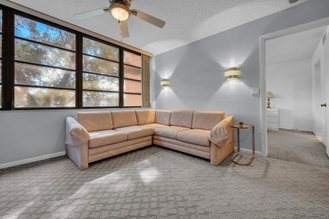 Condo in Delray Beach, Florida, 2 bedrooms  № 2381423 - photo 16