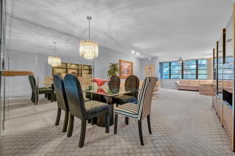 Condo in Delray Beach, Florida, 2 bedrooms  № 2381423 - photo 3