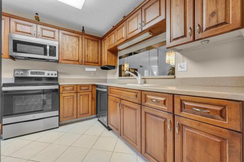 Condo in Delray Beach, Florida, 2 bedrooms  № 2381423 - photo 4