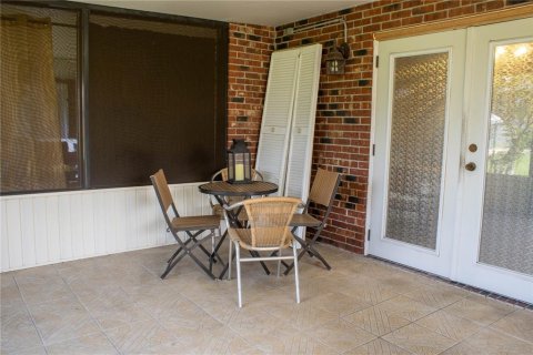 Townhouse in Lakeland, Florida 4 bedrooms, 160.72 sq.m. № 1872951 - photo 16