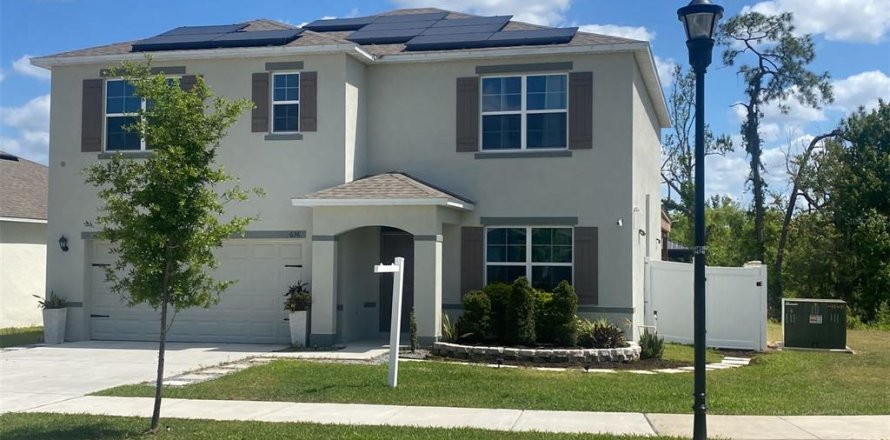 Casa en Auburndale, Florida 5 dormitorios, 248.42 m2 № 1817947