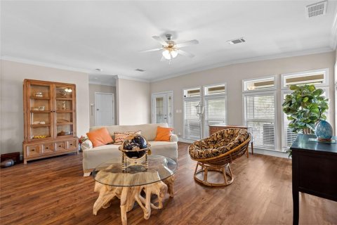 Villa ou maison à vendre à Saint Petersburg, Floride: 4 chambres, 276.11 m2 № 2100611 - photo 5