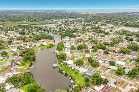 House in Largo, Florida 2 bedrooms, 123 sq.m. № 2116542 - photo 30