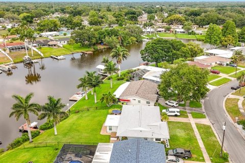 House in Largo, Florida 2 bedrooms, 123 sq.m. № 2116542 - photo 29