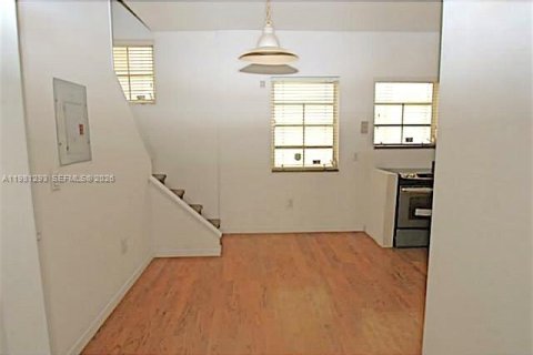 Appartement à louer à Miami Beach, Floride: 2 chambres, 89.93 m2 № 2044361 - photo 2