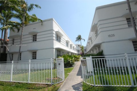 Appartement à louer à Miami Beach, Floride: 2 chambres, 89.93 m2 № 2044361 - photo 14