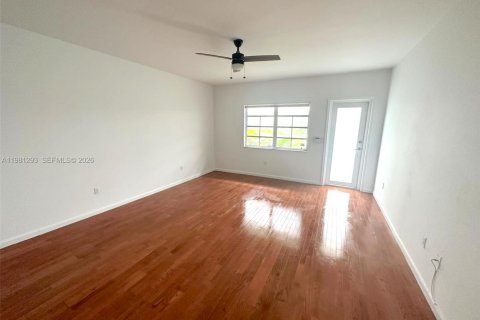 Appartement à louer à Miami Beach, Floride: 2 chambres, 89.93 m2 № 2044361 - photo 4