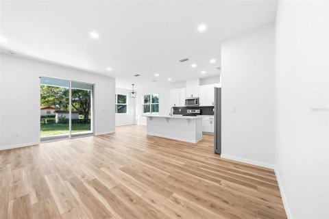 House in Apopka, Florida 3 bedrooms, 134.8 sq.m. № 1852666 - photo 23