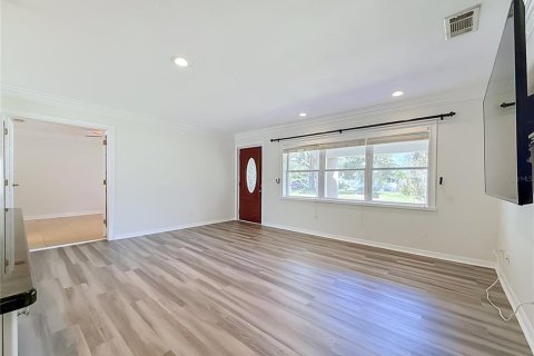 Villa ou maison à vendre à Saint Petersburg, Floride: 4 chambres, 171.31 m2 № 2389082 - photo 6