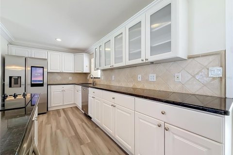 Villa ou maison à vendre à Saint Petersburg, Floride: 4 chambres, 171.31 m2 № 2389082 - photo 15