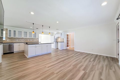 Villa ou maison à vendre à Saint Petersburg, Floride: 4 chambres, 171.31 m2 № 2389082 - photo 9