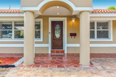 Villa ou maison à vendre à Saint Petersburg, Floride: 4 chambres, 171.31 m2 № 2389082 - photo 5